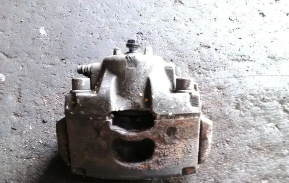 Opel Signum Front brake caliper