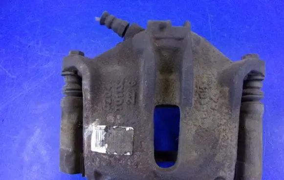 Peugeot 208 Front brake caliper