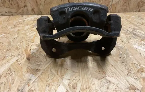 Hyundai Coupe Front brake caliper
