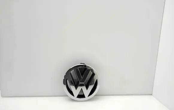 Volkswagen Polo Manufacturer badge logo/emblem 1J5853601