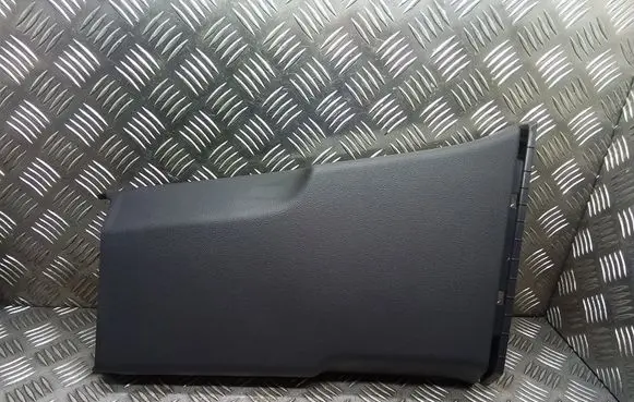 Skoda Octavia Mk4 (B) pillar trim (bottom) 5E3867281