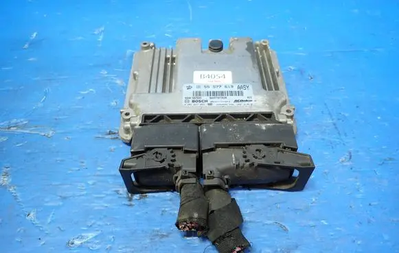 Opel Insignia A Engine control unit/module 55577619 55575349 0281017453
