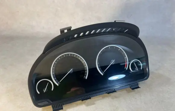BMW 7 F01 F02 F03 F04 Speedometer (instrument cluster) 62109328618