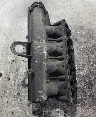Opel Corsa C Intake manifold 