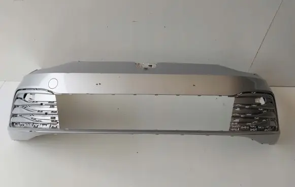 Volkswagen Golf VIII Front bumper 5H0807221J