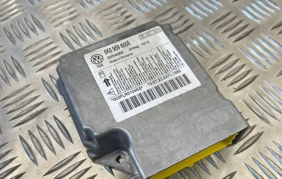 Volkswagen Golf VI Airbag control unit/module 5K0959655E