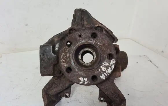 Skoda Octavia Mk1 (1U) Front wheel hub spindle knuckle