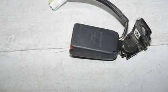 Hyundai i20 (GB IB) Rear seatbelt buckle 5002