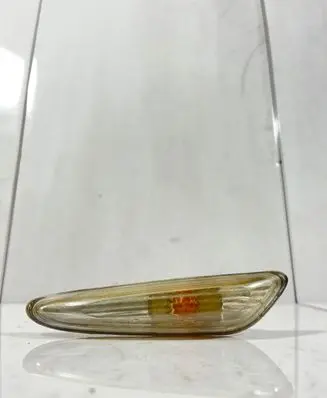 BMW 3 E46 Front fender indicator light 8382104 PA66GF30