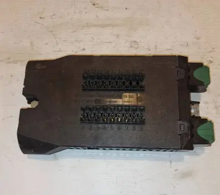 Volkswagen II LT Fuse module 0005400950 08501003