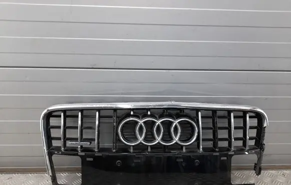 Audi Q7 4L Front bumper upper radiator grill 4L0853651E