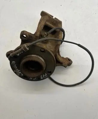 Front wheel hub