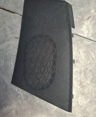 Side speaker trim/cover
