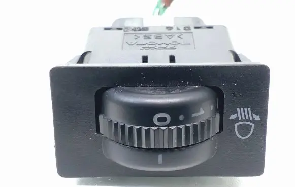 Toyota Avensis T250 Headlight level height control switch 8415205050