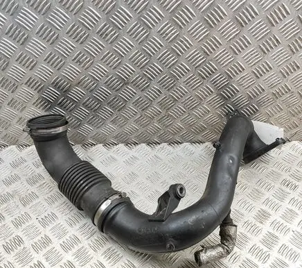 Opel Movano C Air intake duct part 165763705R