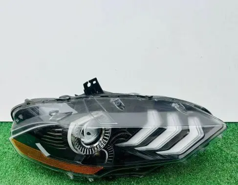 Ford Mustang VII Headlight/headlamp 84132P45E