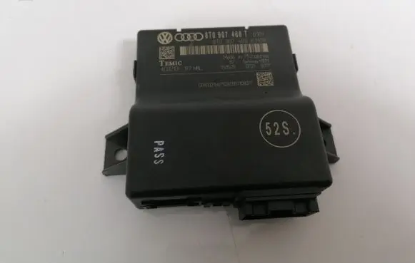 Audi A4 S4 B8 8K Gateway control module 8T0907468T