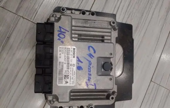 Citroen C4 Grand Picasso Engine control unit/module ECU 9665674480