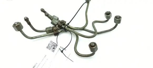 Fuel injector supply line/pipe