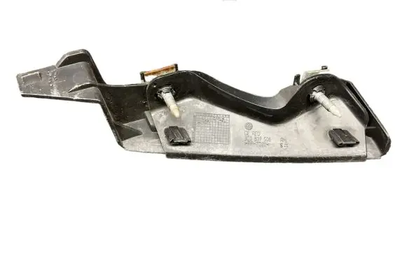 Volkswagen PASSAT B6 Front bumper mounting bracket 3C0807506