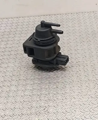 Renault Laguna III Turbo solenoid valve 8200575400