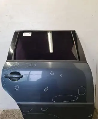 Volkswagen PASSAT B5 Rear door 