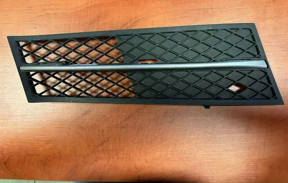 BMW 5 E60 E61 Front bumper lower grill 5111720070009 7200700 720070009