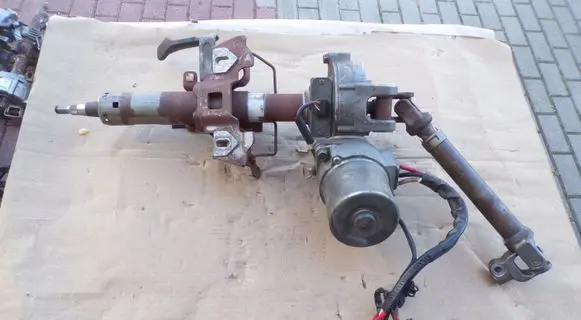 Steering wheel axle set