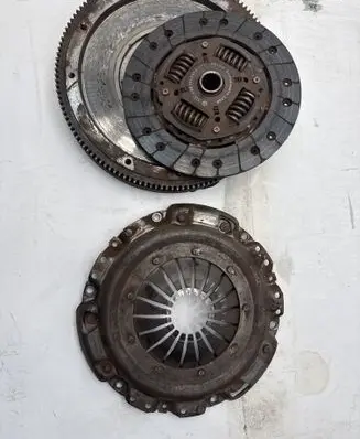 Skoda Fabia Mk2 (5J) Clutch set kit 045240709 045141031A