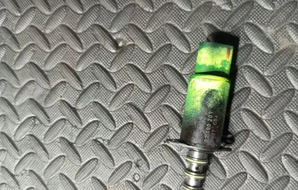 BMW 6 E63 E64 Camshaft vanos timing valve 7841072 11367841072