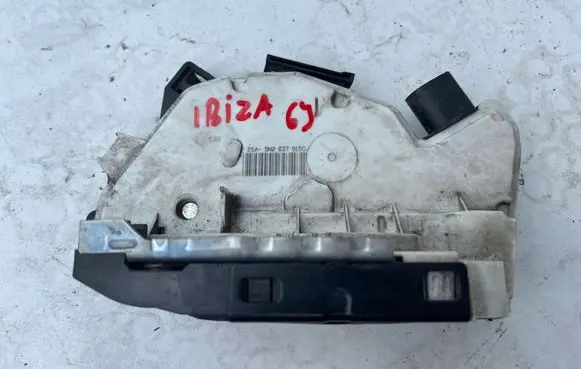 Seat Ibiza IV (6J,6P) Front door lock 5N2837015C