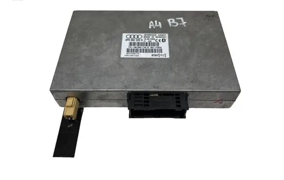 Audi A4 S4 B7 8E 8H Bluetooth control unit module 8P0862335H