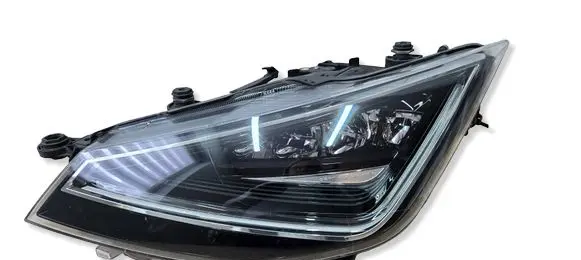 Seat Ibiza V (KJ) Headlight/headlamp 6F1941007A 90120772