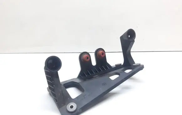 BMW 7 E65 E66 Active stabilizer control/Valve assembly holder 6753001 37206753001