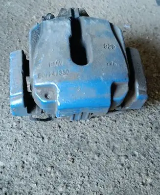 BMW 5 F10 F11 Front brake caliper 045P646