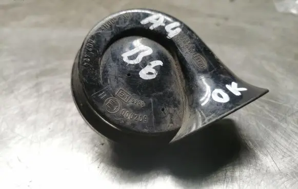 Audi A4 S4 B6 8E 8H Horn signal
