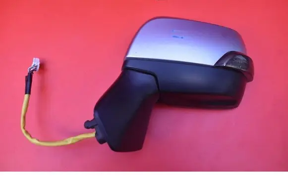 Subaru Forester SJ Front door electric wing mirror