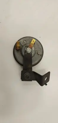 Nissan Leaf II (ZE1) Horn signal 004020
