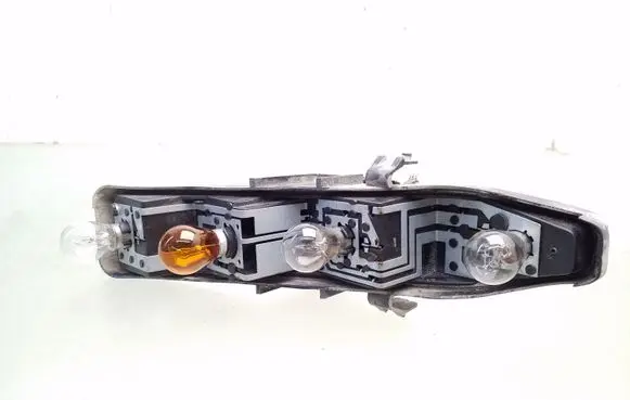 Renault Scenic II - Grand scenic II Tail light bulb cover holder
