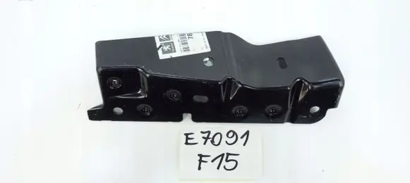Peugeot 207 Fender mounting bracket