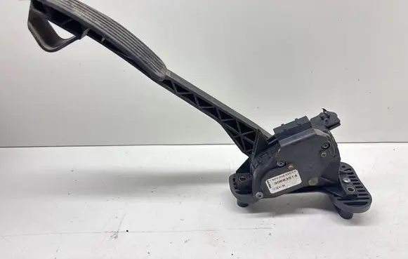 Volvo S60 Accelerator throttle pedal 30683514