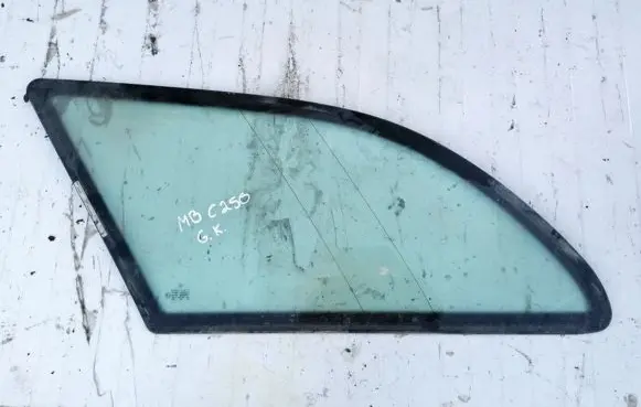 Mercedes-Benz C W202 Rear side window