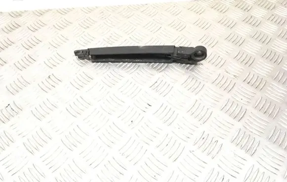 Hyundai i30 Rear wiper blade arm 