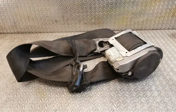 Porsche Cayenne (9PA) Front seatbelt 7L0857705E