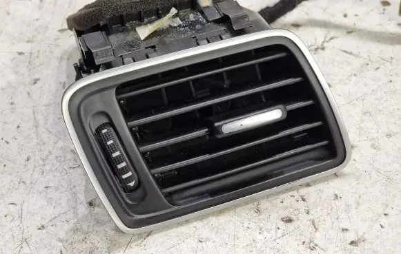 Volkswagen PASSAT B7 Dashboard side air vent grill/cover trim 3AC819702A