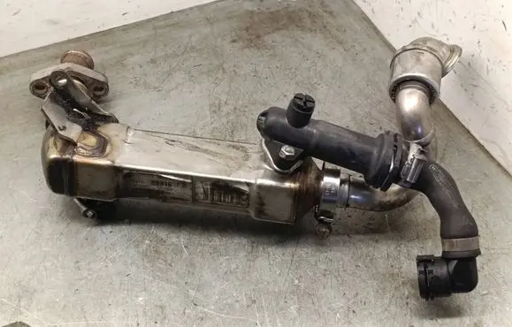 BMW X5 E70 EGR valve cooler 779424504