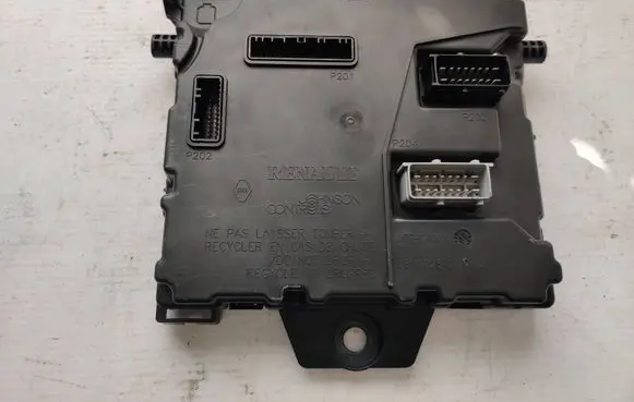 Renault Master III Comfort/convenience module 281173285