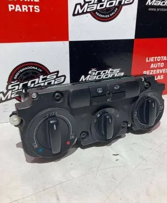 Volkswagen Golf V Climate control unit 537011CF
