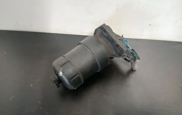 Volvo XC90 Fuel filter housing 8616848