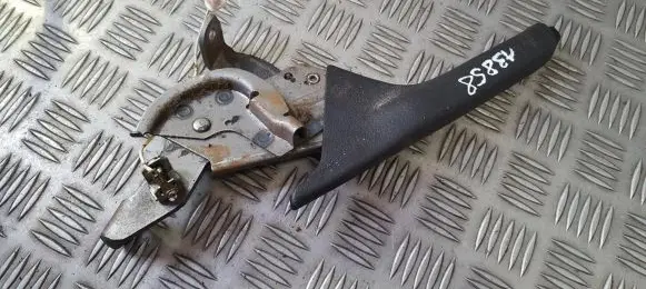 Handbrake/parking brake lever assembly
